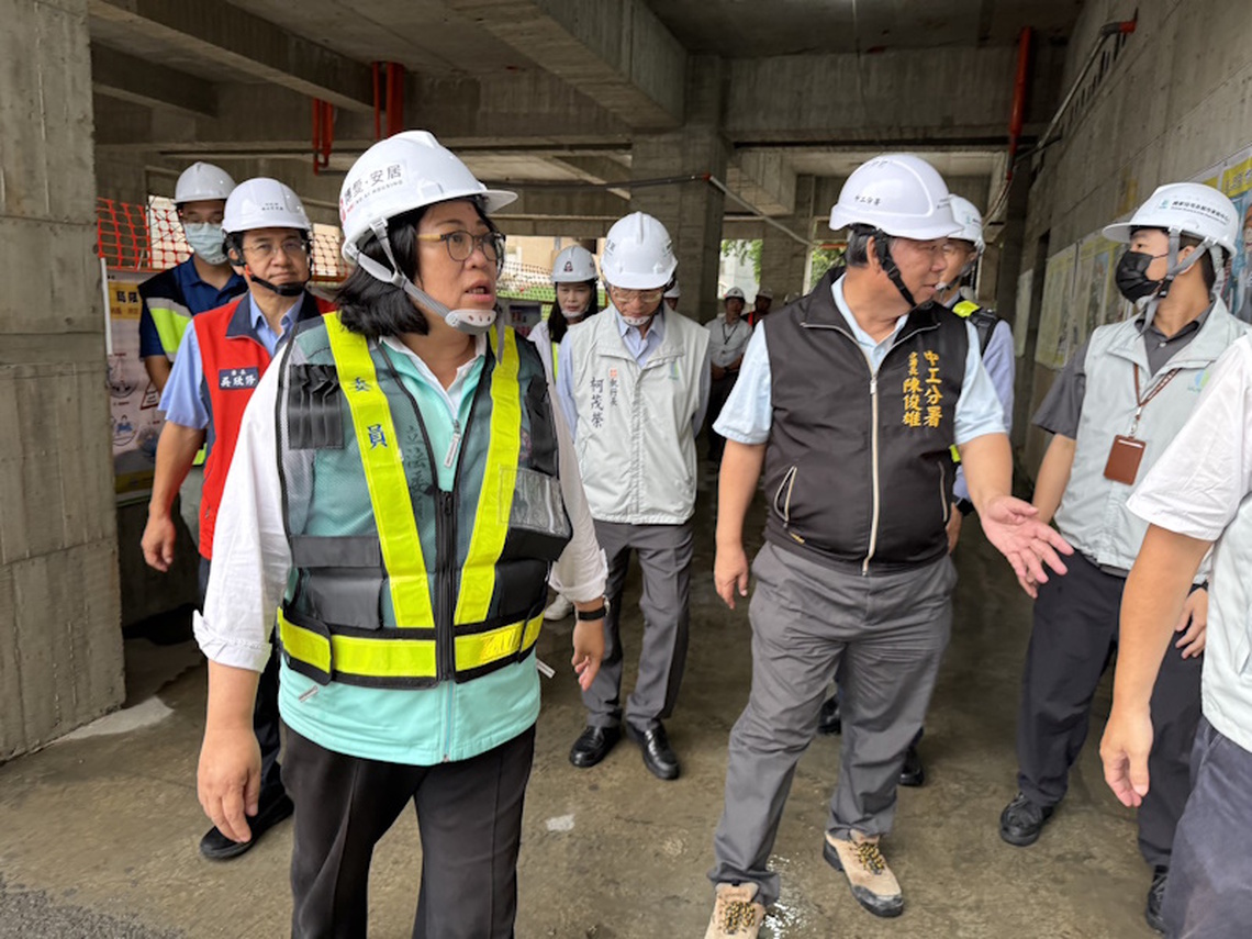 立法委員王美惠邀內政部實地考察嘉義社宅 明年兩案即將完工