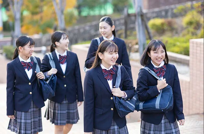 惡男假扮「經紀姐」介紹工作搭訕3少女 騙寄裸照自慰影片「審核身材」 256 惡男假扮「經紀姐」介紹工作搭訕3少女 騙寄裸照自慰影片「審核身材」 255