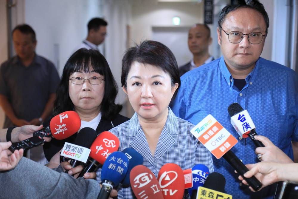 陳俞融指21歲黑戶青年凸顯社安網破洞 盧秀燕責成台中市府各局處協助 232 陳俞融指21歲黑戶青年凸顯社安網破洞 盧秀燕責成台中市府各局處協助 231