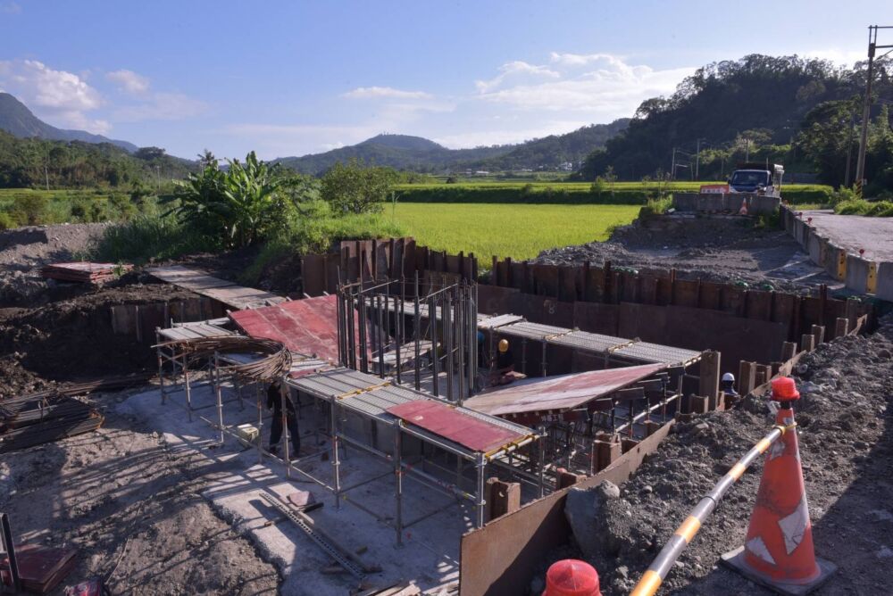 視察富里六十石山農路工程　徐榛蔚：為花季與暑假旅遊做好準備 265