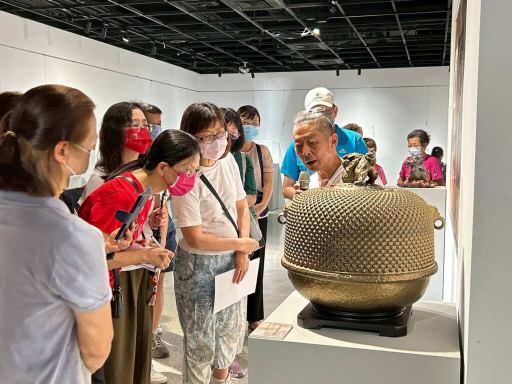 ▲國立彰化生活美學館舉辦「圓融。幸福—南投縣陶藝學會聯展」，本次展覽由41位資深陶藝家與年輕創作者共同展出近80件陶藝作品，呈現陶藝在現代生活中的多元樣貌與深刻人文意涵。（彰化生活美學館提供）