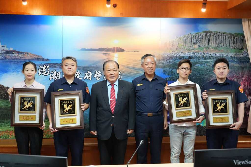 ▲恭喜4位優秀警察同仁考取碩博士班。