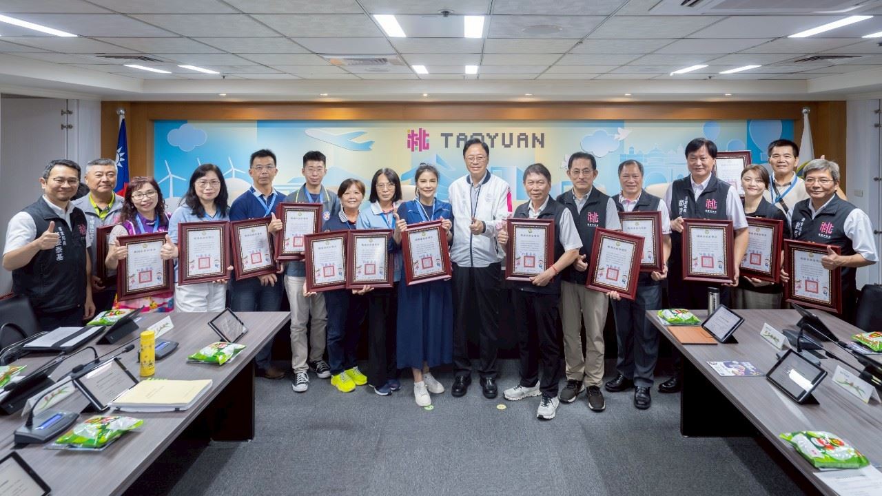 張善政表揚客語能力認證競賽績優機關 鼓勵持續精進自我 d8c79287 3859 4cbf 92d5 b6cf705bf984