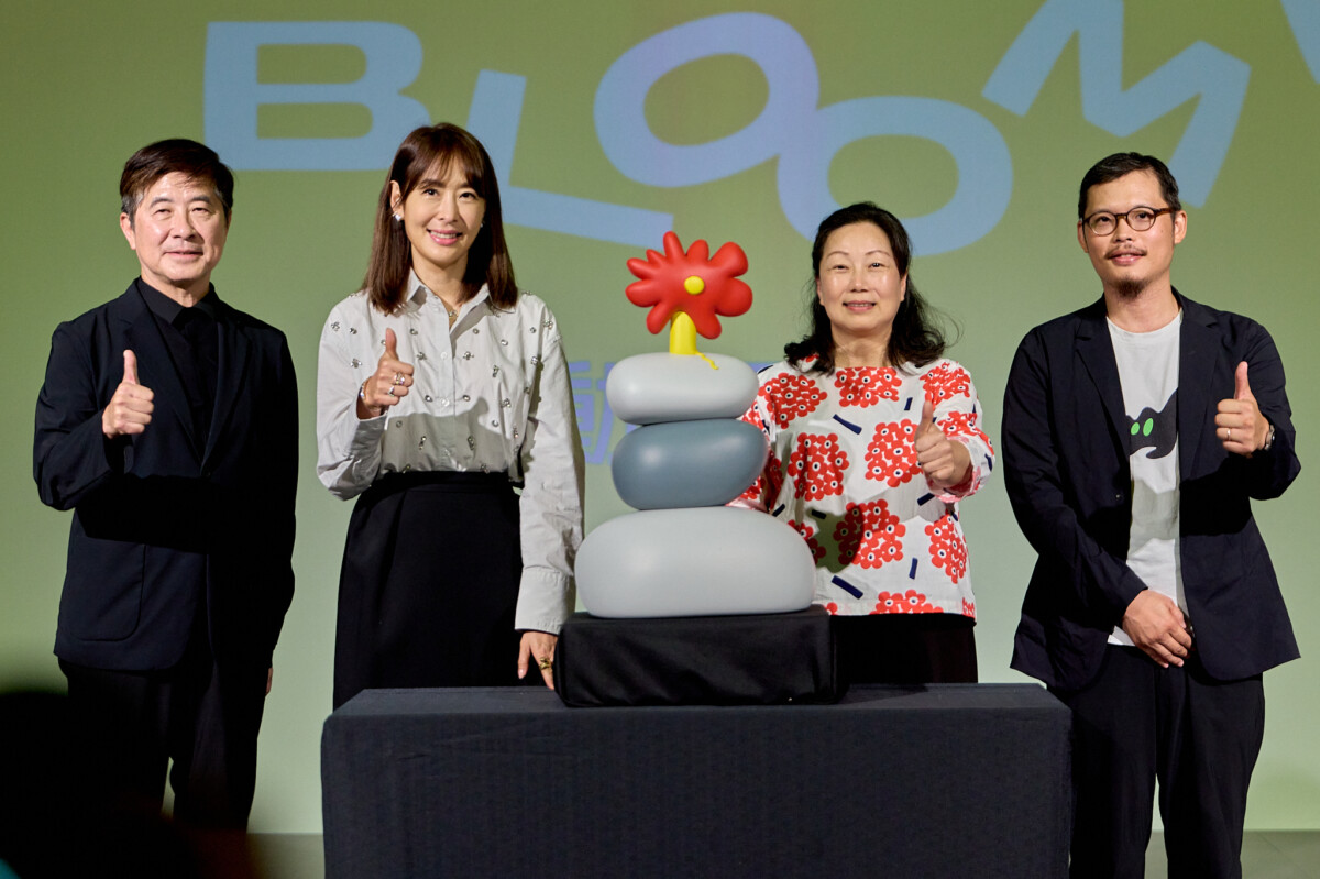 ▲繁花盛開We Bloom!計畫正式啟動。(左起:台灣設計研究院院長張基義、101董座賈永婕、花蓮縣長徐榛蔚、台灣原生藝術家陳普)