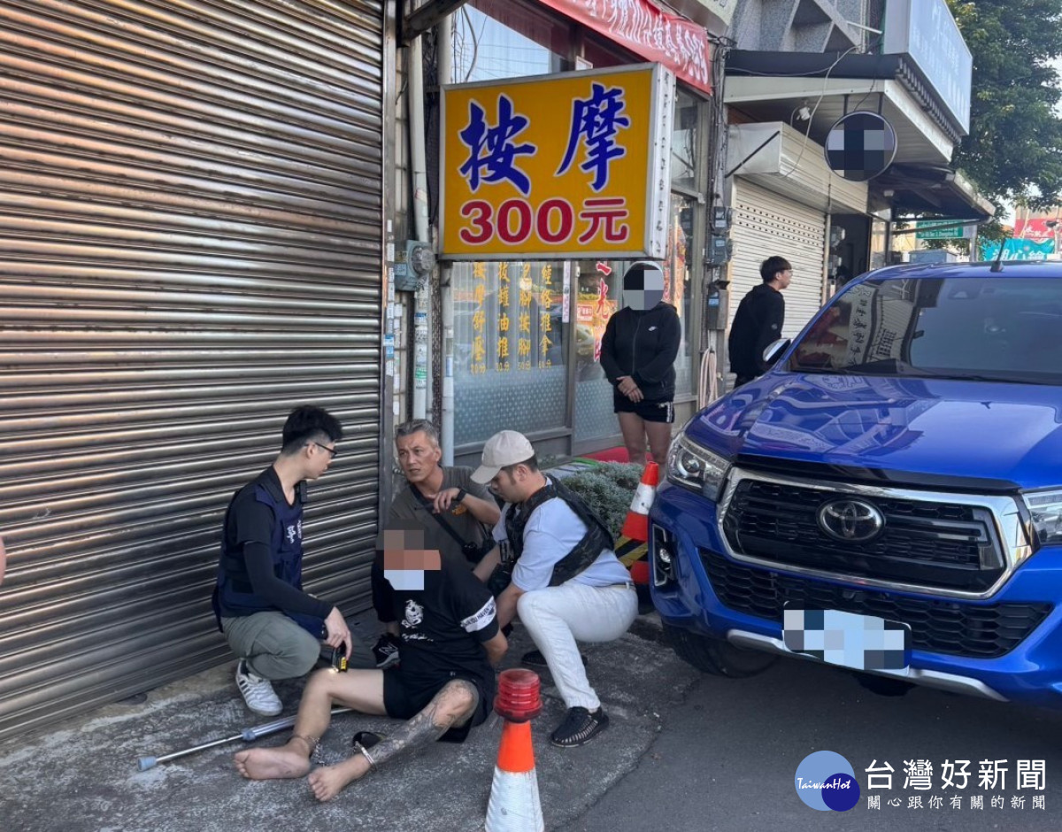 新竹地區的彭姓竊盜通緝犯,因腿部骨折狼狽落網。