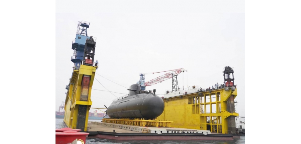 報載：「海鯤軍艦」艇體變形 台船澄清：是「被動測距聲納」維護罩 非艇體變形 請國人放心。