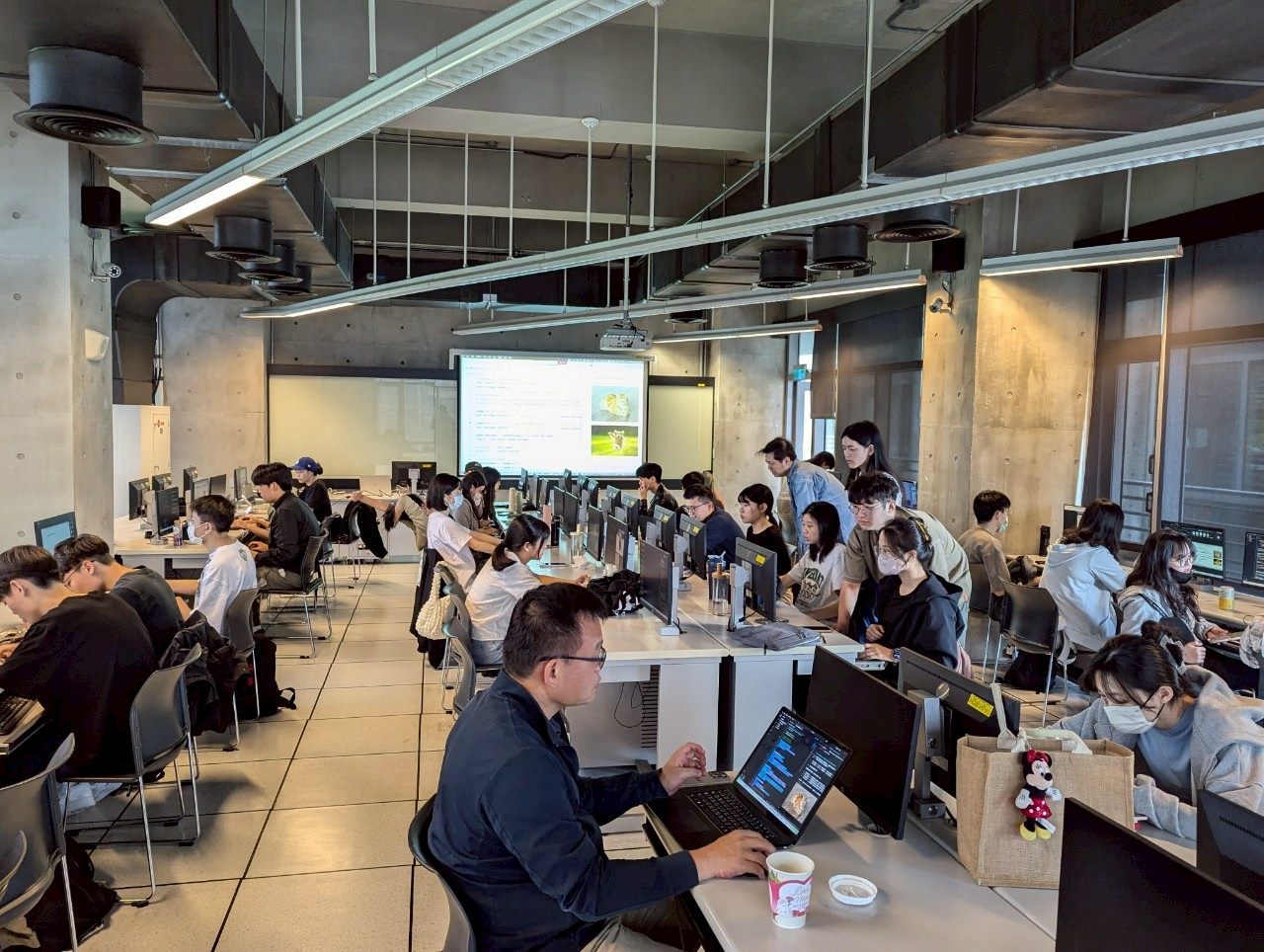 台北青年局推「以戰代訓」銜接職場 課程邀NVIDIA、薩泰爾等企業 248 台北青年局推「以戰代訓」銜接職場 課程邀NVIDIA、薩泰爾等企業 247