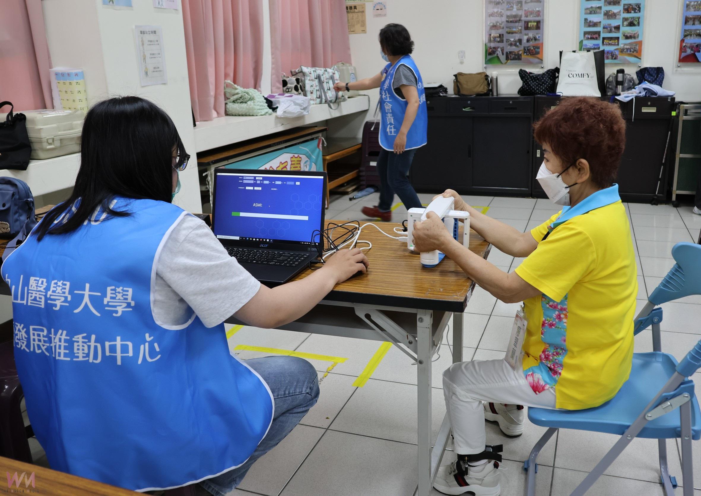 「樂齡增肌Do Re Mi」!全台首創唱歌訓練喉部肌力 中山醫大守護高齡吞嚥健康 - https://www.watchmedia01.com