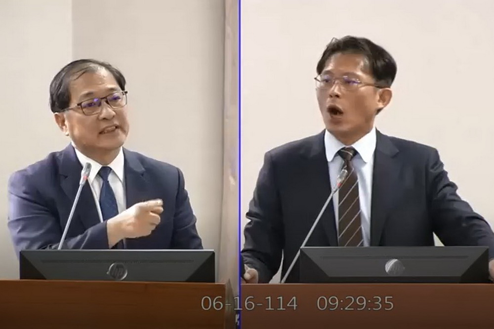 播放偵訊示範音檔 黃國昌被檢舉北檢分案 240 播放偵訊示範音檔 黃國昌被檢舉北檢分案 239
