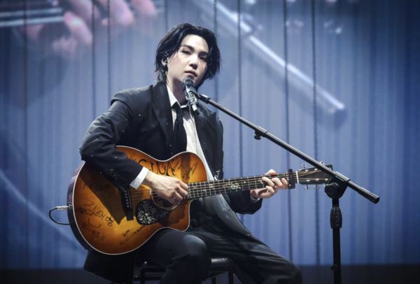 ▲▼ 南韓歌手第一人!天王出聲護航Suga:謝謝他 連大咖作家都加入。(圖/翻攝自Psy、李珉真IG)