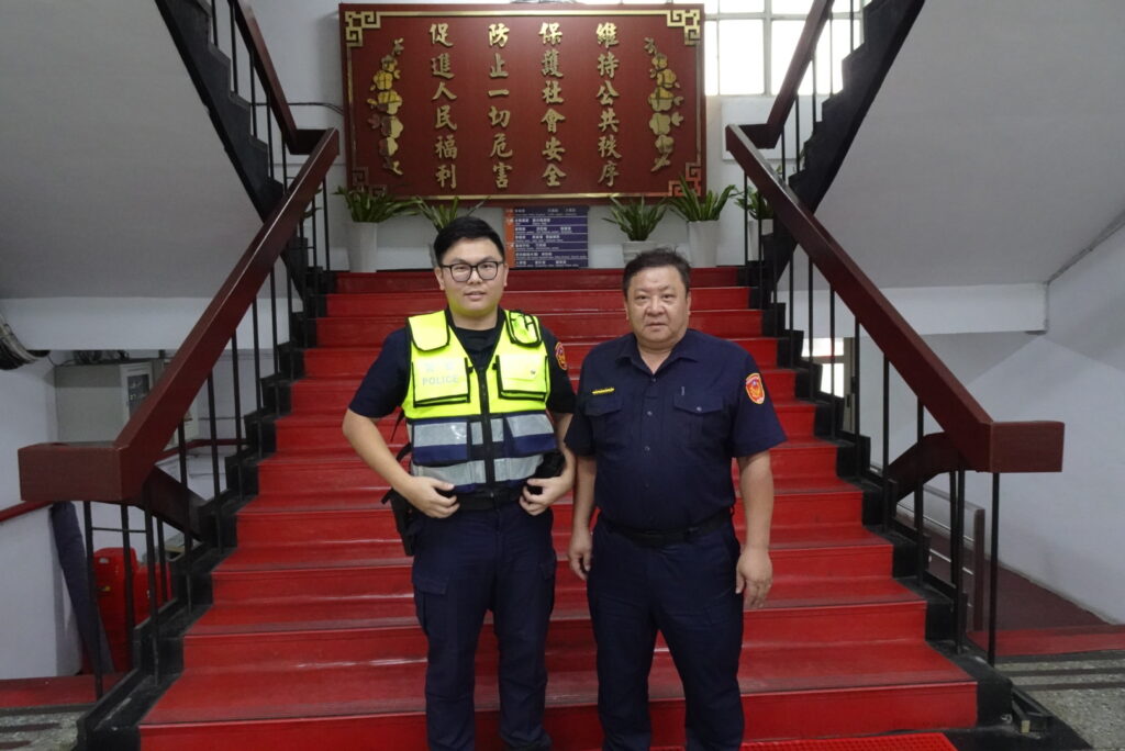 獨居老翁隧道跌倒驚魂  文一警即時救援助返家