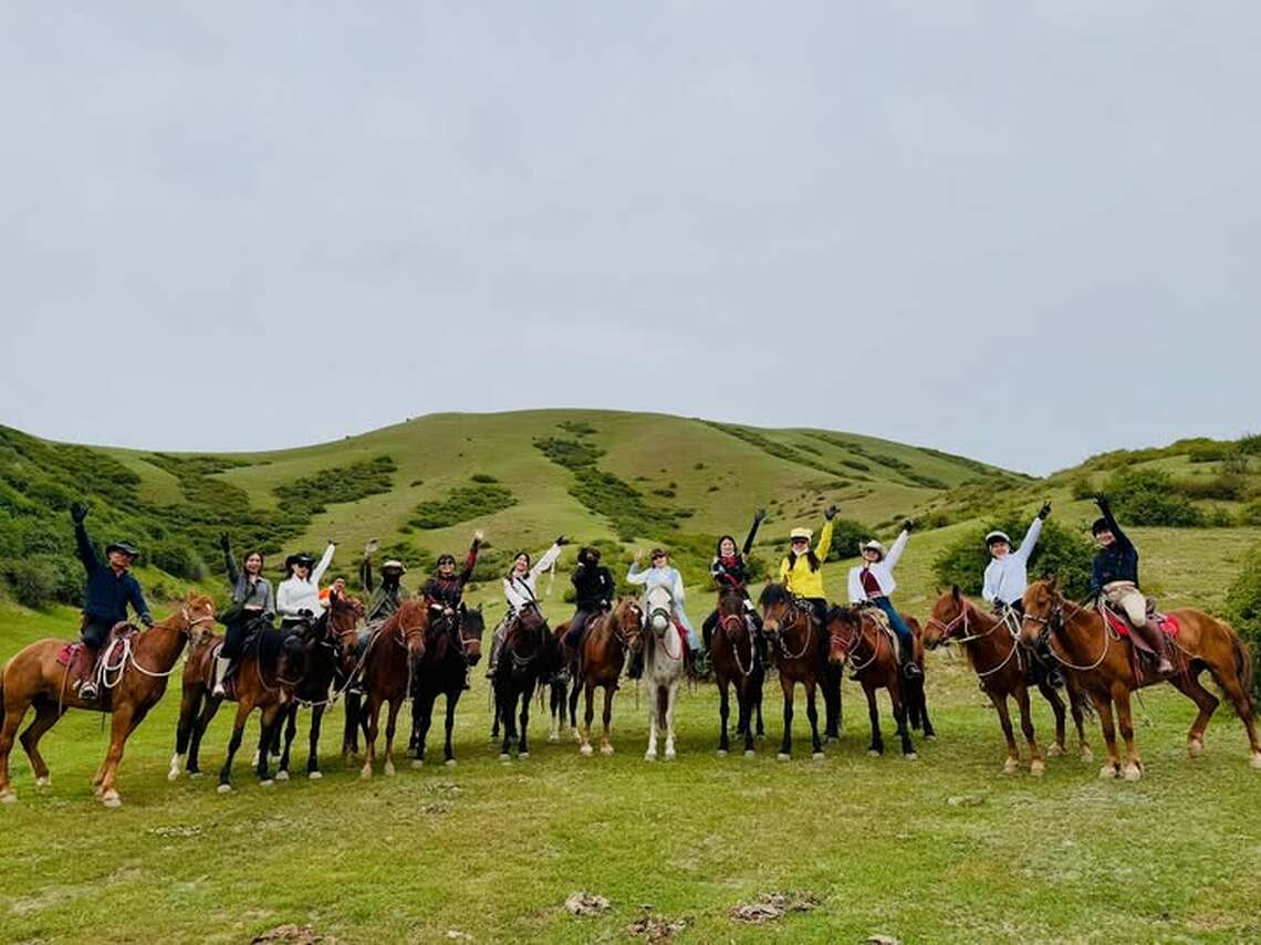 新疆的騎馬旅程沒想到竟然八成都是女生