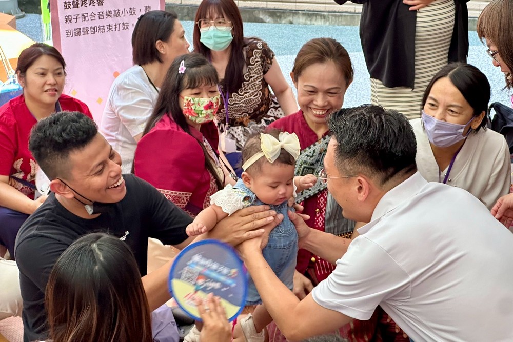 新住民及移工人數近20萬 蘇俊賓:持續打造桃園多元友善孕產環境 264 新住民及移工人數近20萬 蘇俊賓:持續打造桃園多元友善孕產環境 263