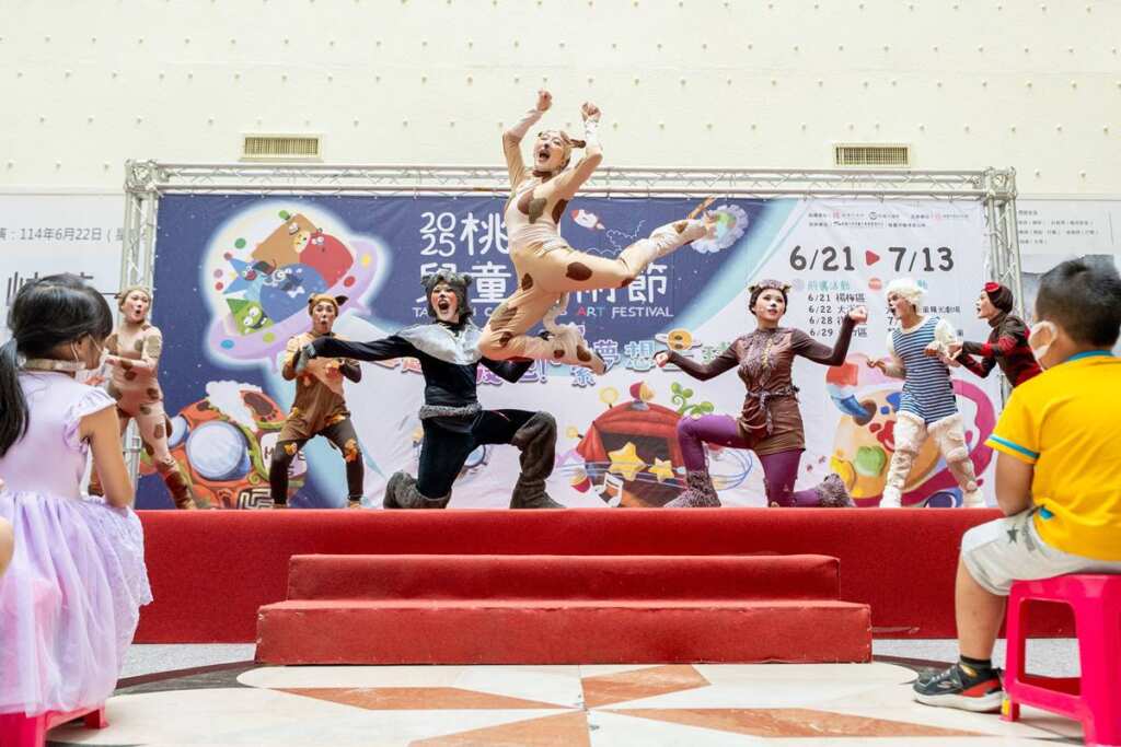 ▲如果兒童劇團《流浪狗之歌》開場表演。