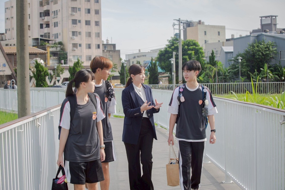 香山高中通學步道完成 高虹安透露背後是一段暖心故事 213 cnews204250624a12