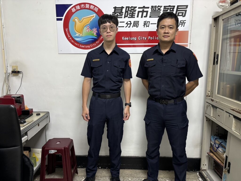 第二分局和一路派出所警員鄭旭翔、呂佳駿(左至右)。(記者薛秀蓮翻攝)