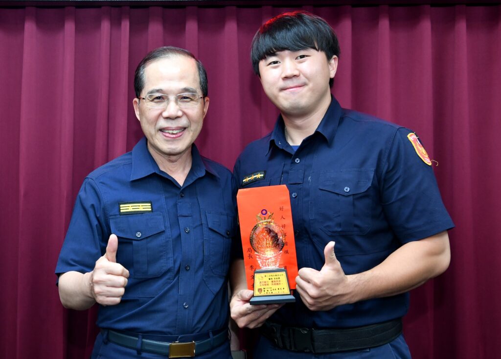 李居霖成功救下輕生女            盧廷彰表揚直稱好樣的