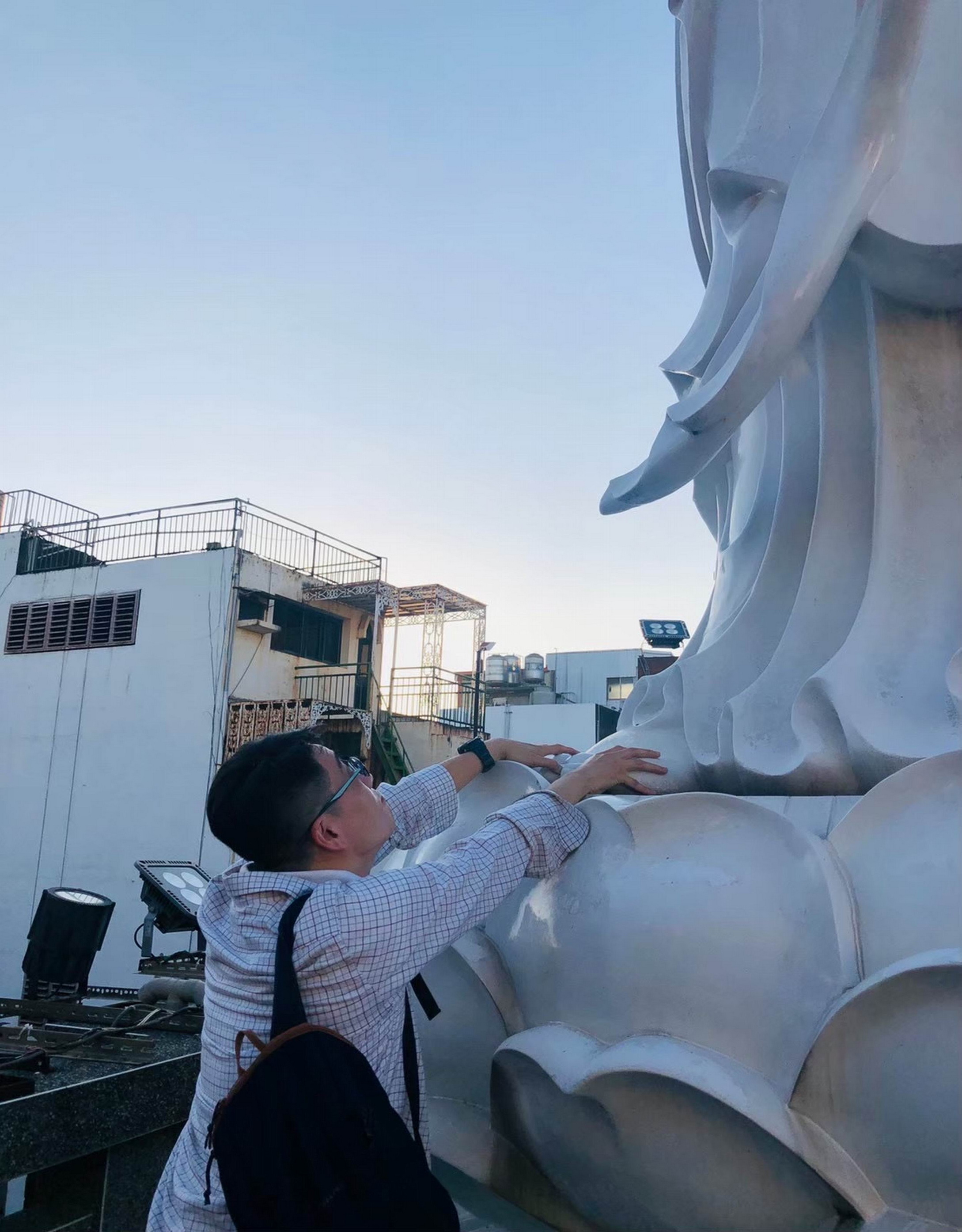 考前抱佛腳有機會!彰化開化寺「臨試抱佛腳」 身心靈寄託 - https://www.watchmedia01.com