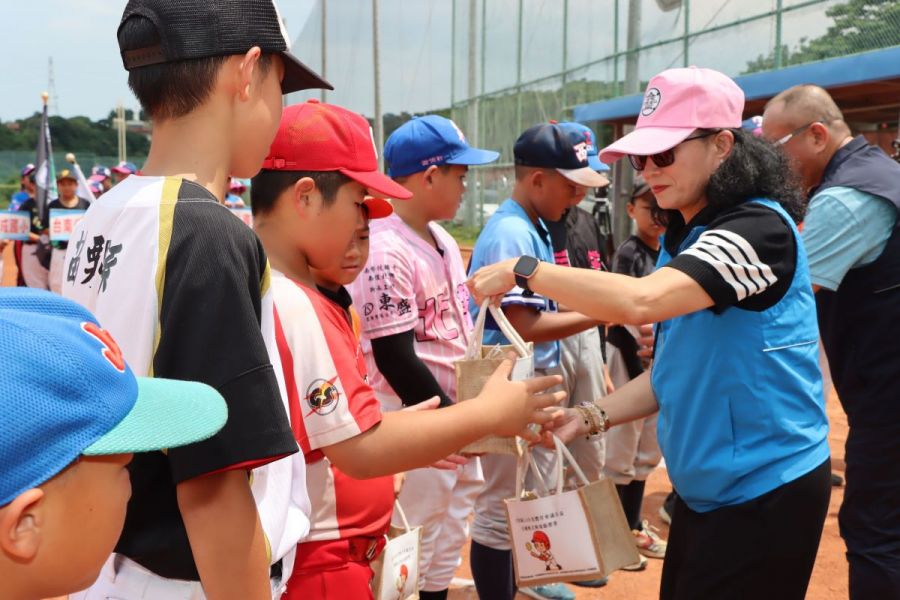 苗栗縣首屆議長盃全國軟式棒球錦標賽 12支球隊參賽