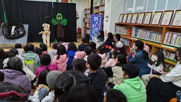 教育部公布「113年臺灣閱讀風貌年度報告」，宜蘭縣在40萬人口以上縣市中，連續兩年獲選為「整體閱讀力績優城市」，展現深厚的閱讀推動成果。圖／宜蘭縣文化局