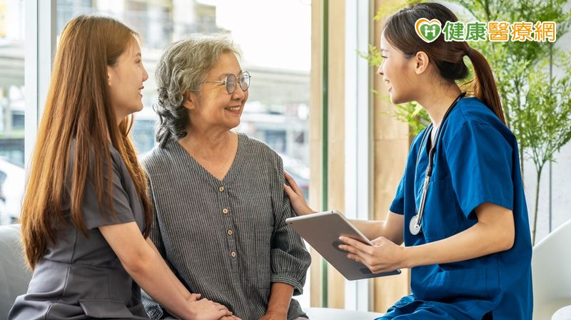 癌症防治要及早!五大免費篩檢怎麼做、誰該做一次看懂