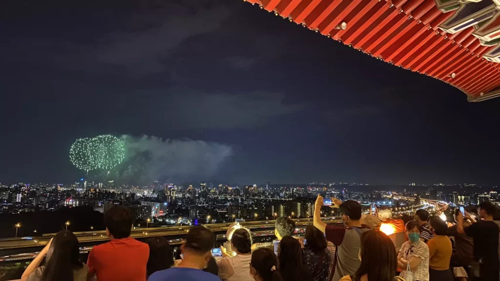 今年七夕，讓圓山大飯店成為小倆口的幸福見證，打造2025七夕情人節最浪漫的食宿體驗，甜蜜指數直線上升！圖/圓山大飯店提供