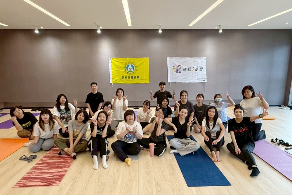 新北市巡迴運動指導 企業包班運動課程免費申請 打造健康職場文化 1 ▲新北市巡迴運動指導|美科實業股份有限公司_ZUMBA課程_展現活力與團隊凝聚力,實踐健康職場生活。(圖/新北體育局提供)