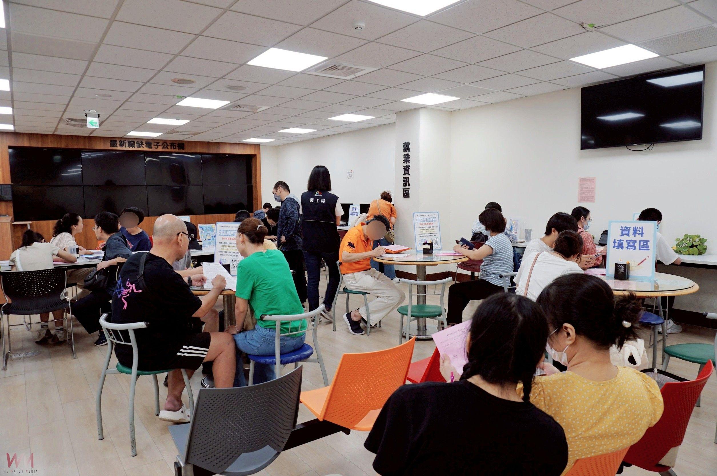 3,500個優質職缺搶攻畢業季 中市勞工局7月份35場徵才活動開跑 - https://www.watchmedia01.com