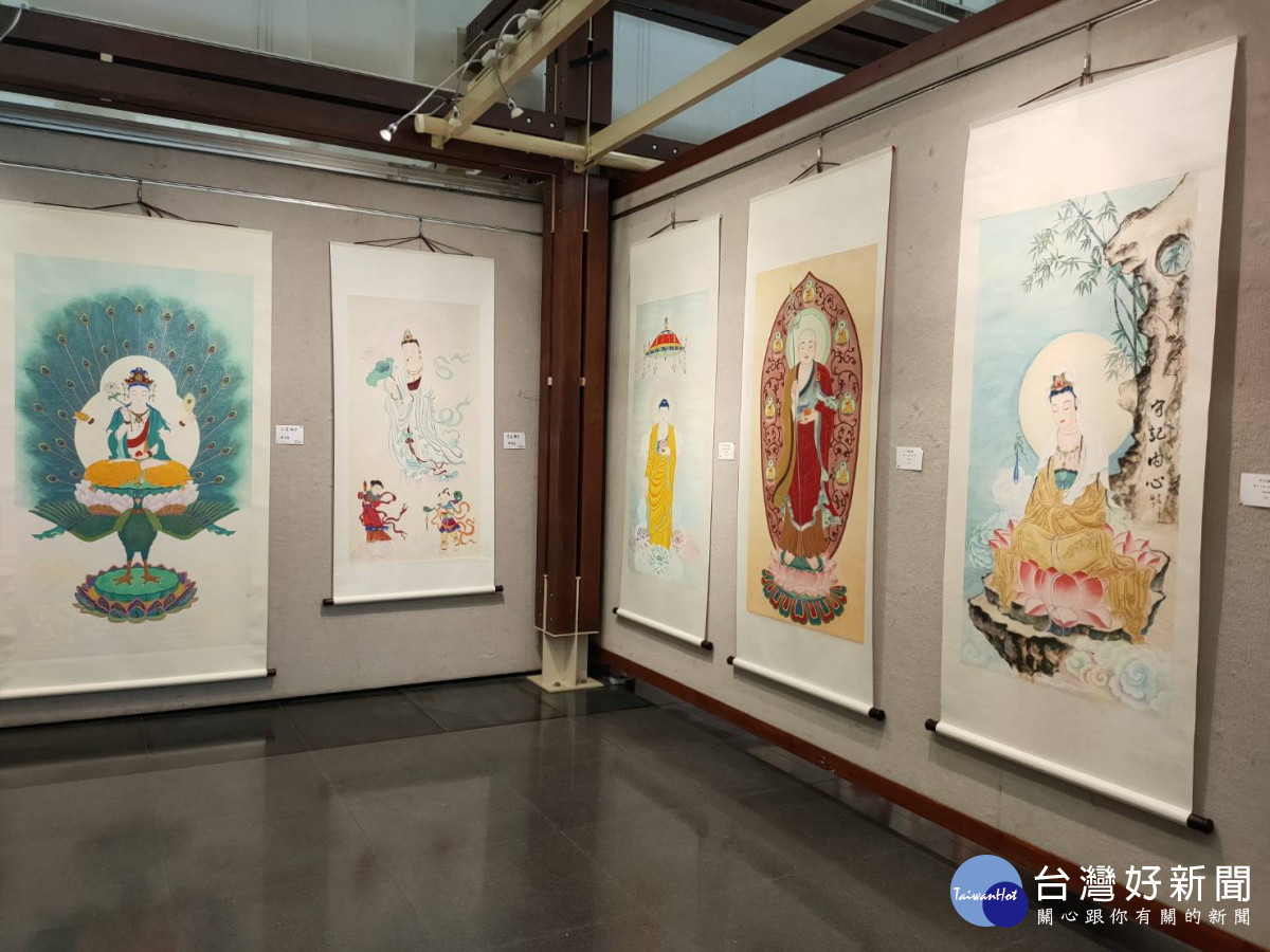 法喜畫會「墨韻禪心」會員聯展作品。圖／記者鄧富珍攝