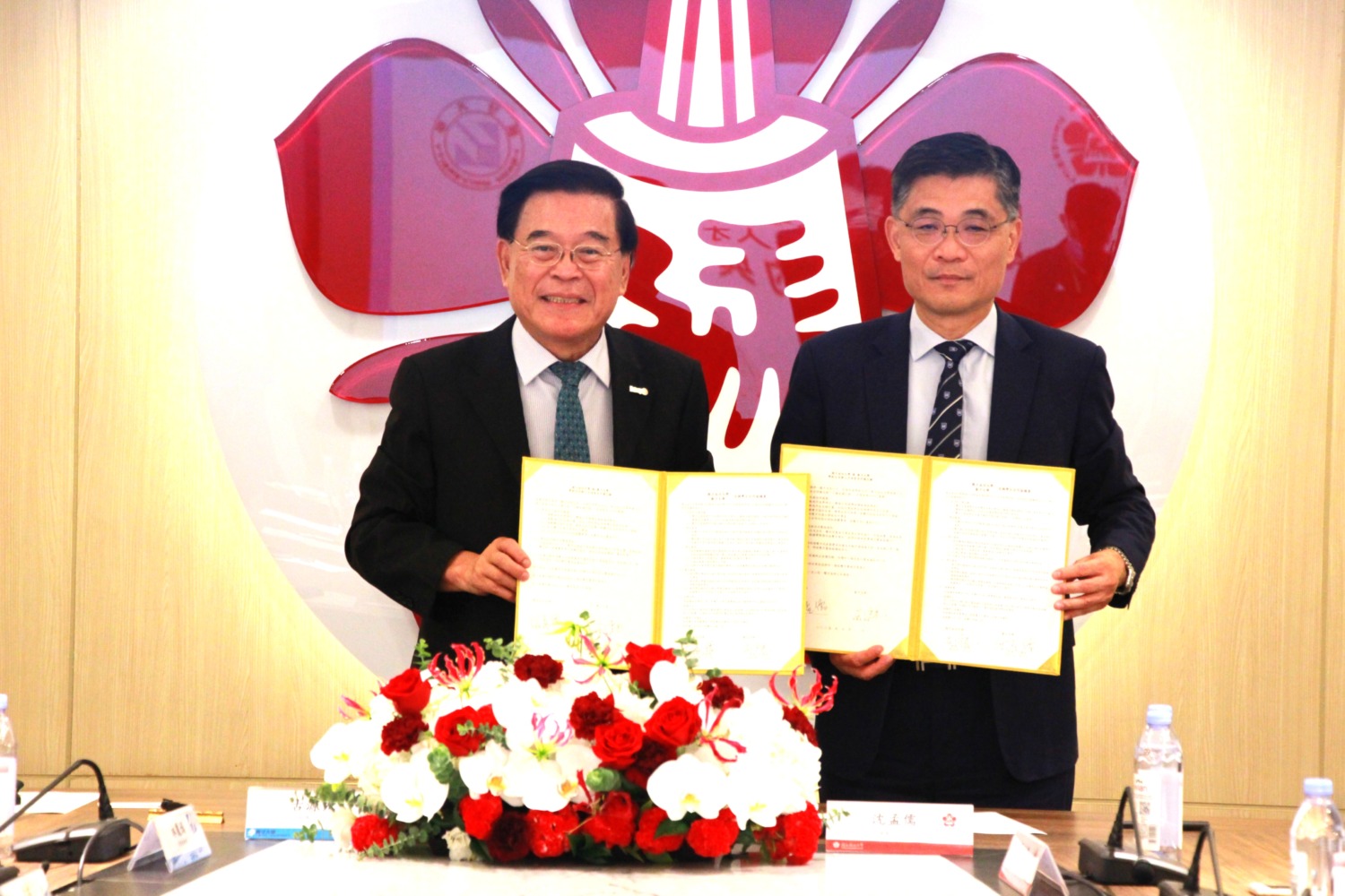 台灣高教新里程碑！ 成大與義大簽署合作協議 打造「大南方矽谷」人才庫