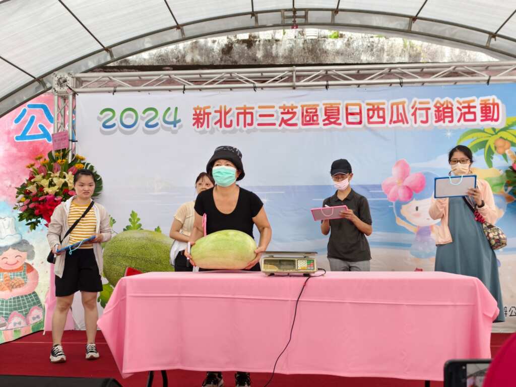 ▲活動當天可現場報名「西瓜重量猜猜猜」趣味競賽(圖為去年活動照片)。