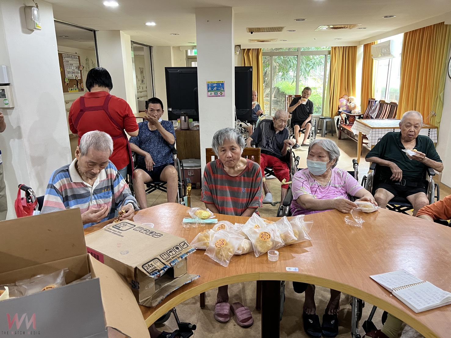 推廣低醣飲食 減醣市集廠商捐贈健康點心至彰化榮家 - https://www.watchmedia01.com