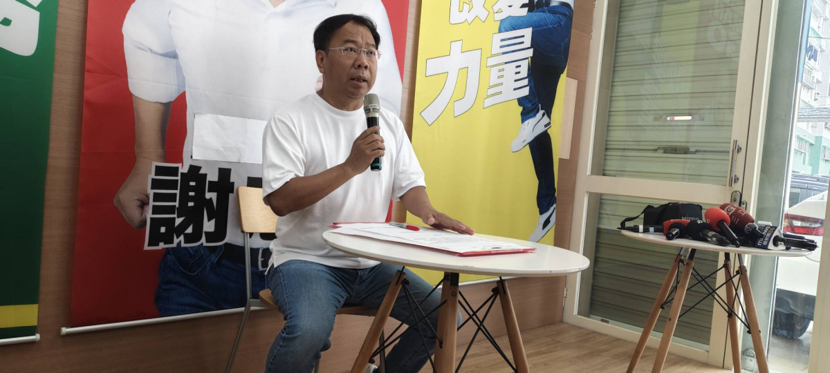 台中市議員謝志忠說明王家夫婦救助經過。