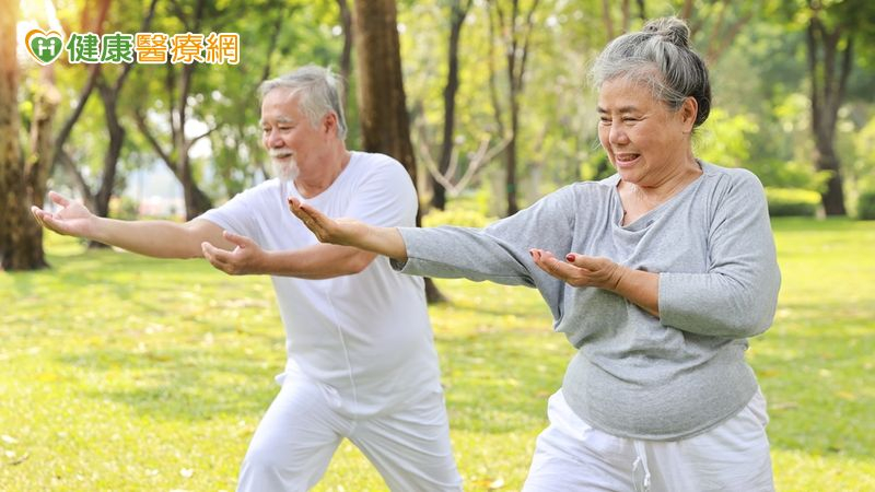 75歲阿嬤走路常跌倒竟是肌少症惹禍 醫曝診斷與預防關鍵
