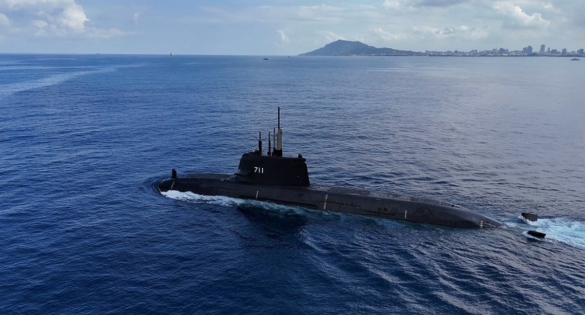 「海鯤軍艦」完成第三次浮航海試
