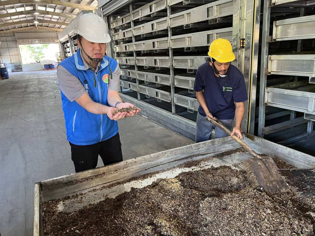 ▲新竹縣政府環保局導入黑水虻技術,每日處理20噸廚餘,兼具減碳與資源循環效益。