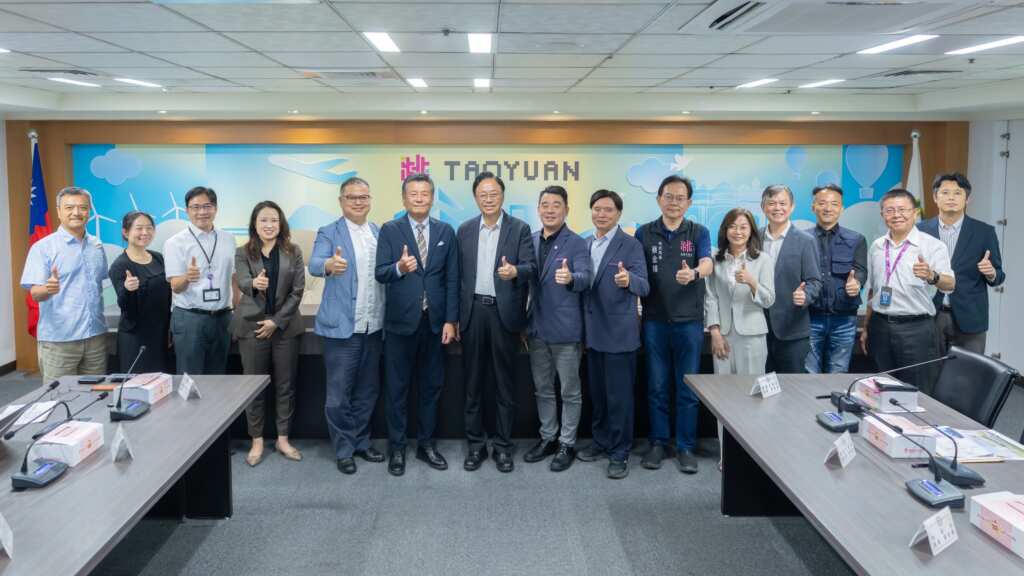 ▲桃園市長張善政率領市府團隊接待株式會社日本設計一行。