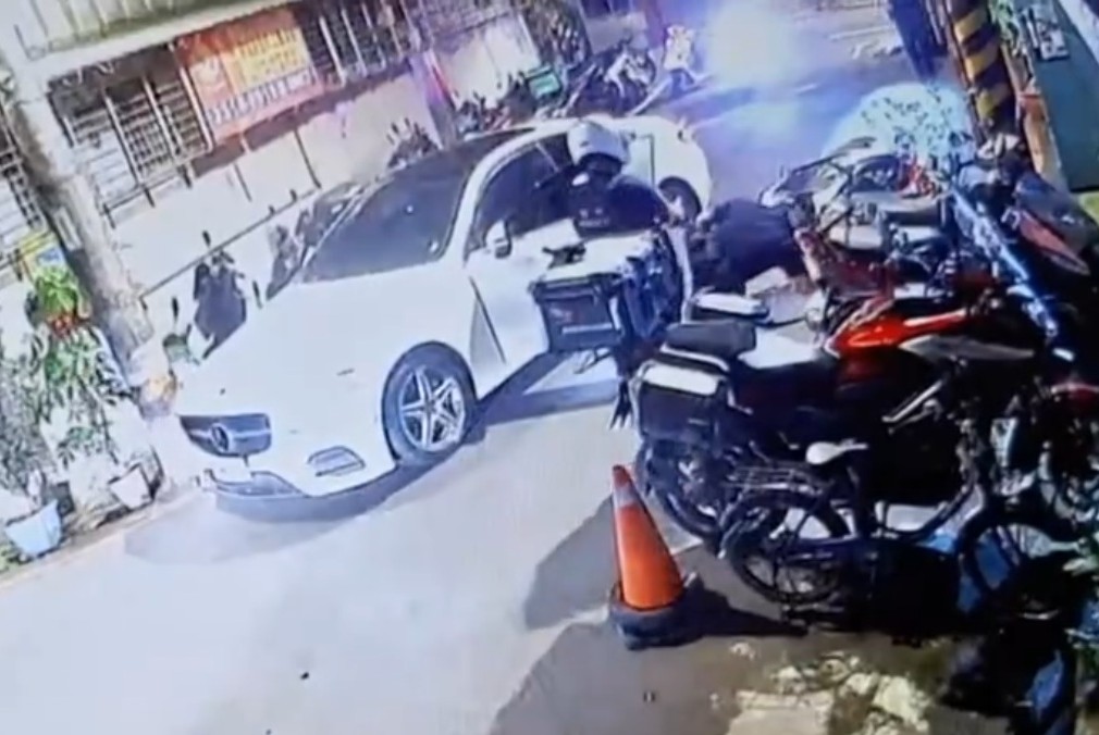 未打方向燈拒檢 一路逃撞倒機車警開11槍逮詐欺通緝犯 241 cnews204250703a08