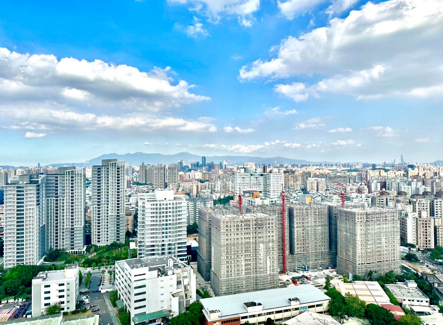 價差近30萬元!永慶房產集團公布新北9大重劃區預售和成屋價差 236 價差近30萬元!永慶房產集團公布新北9大重劃區預售和成屋價差 235