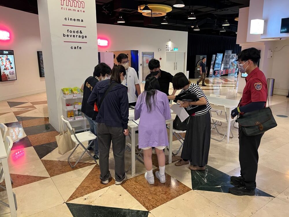 確保觀影安全無障礙 新北稽查電影院嚴把關 1 《圖說》新北市政府新聞局聯合消防局、工務局、法制局、社會局、衛生局共同進行全市電影院稽查。〈新聞局提供〉