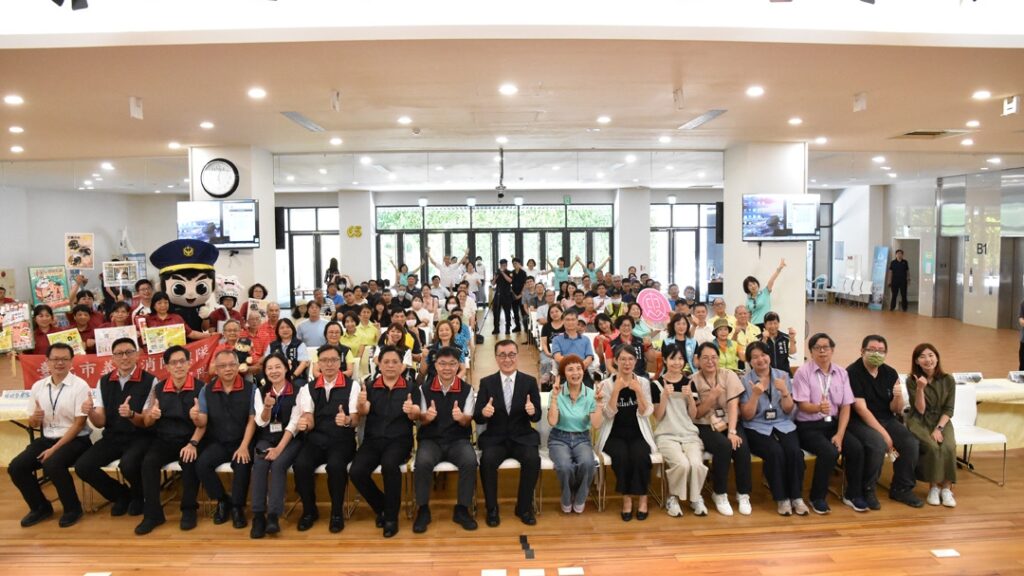 臺北市舉辦114年社區治安研習觀摩活動 副市長李四川親臨主持座談 6 MEITU 20250703 184648937
