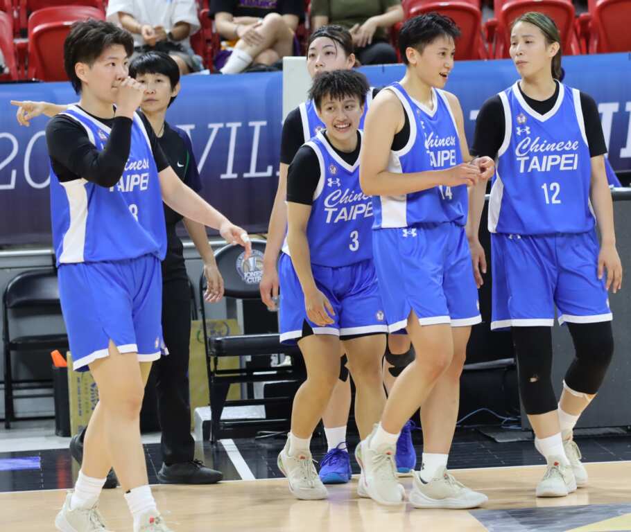 這個平均身高不到172公分的陣容，竟然在最後一節打出令日本隊飽受壓力的好球。 (潘安彥攝影)