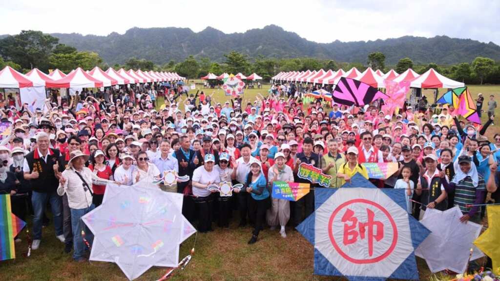 ▲花蓮縣政府今日於大農大富平地森林園區舉辦「八角風箏幸福飛揚法喜鷂嘉年華活動」。