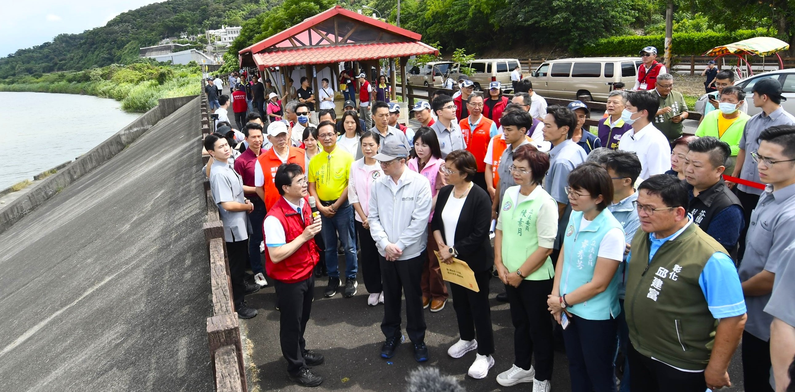 卓榮泰視察貓羅溪改善工程 王惠美籲中央助力6.38億建設經費 - https://www.watchmedia01.com