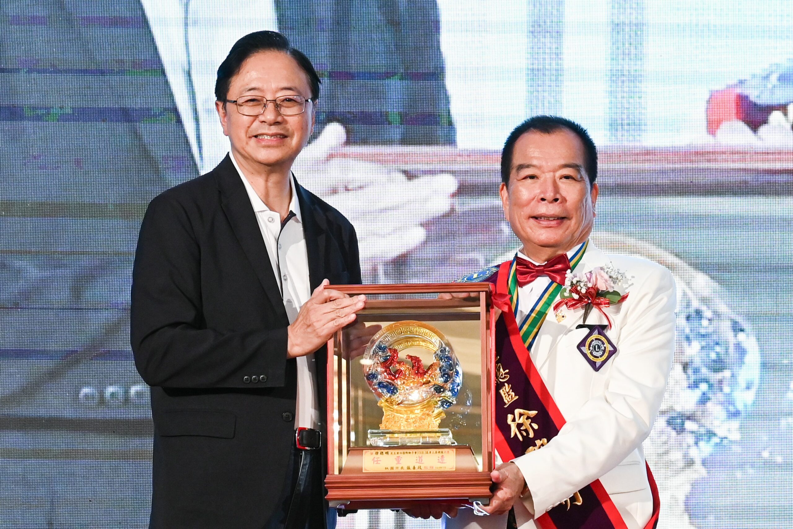 國際獅子會300B 3區新舊總監交接 攜手壯大桃園公益能量 02edbeb3 ab0e 4257 b902 f13343ad276e scaled