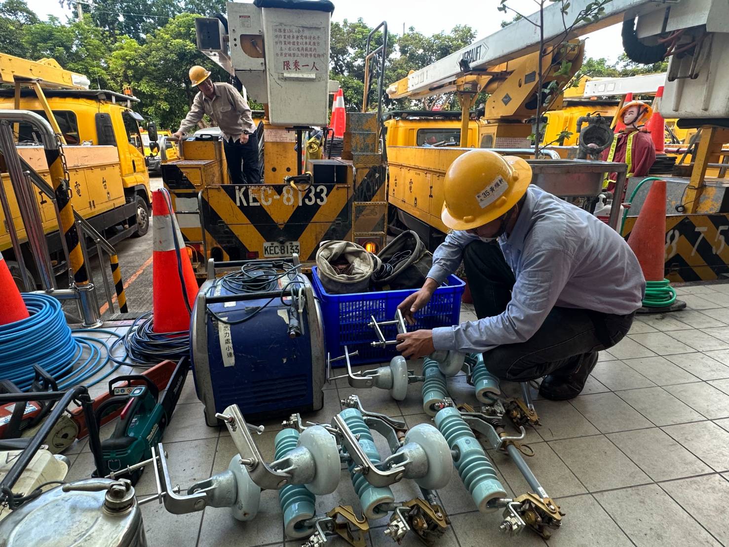 ▲快速查詢停電及修復！台電屏東區處全力動員259人戒備中，APP＋官網秒查停復電。