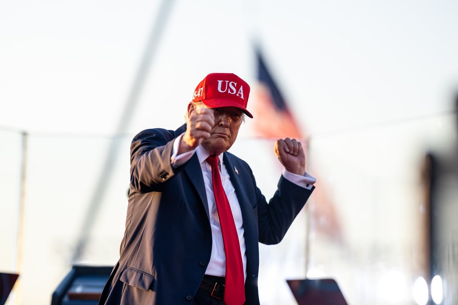 川普對等關稅暫緩期將屆,國人關注台灣關稅進度和結果。翻攝The White House臉書