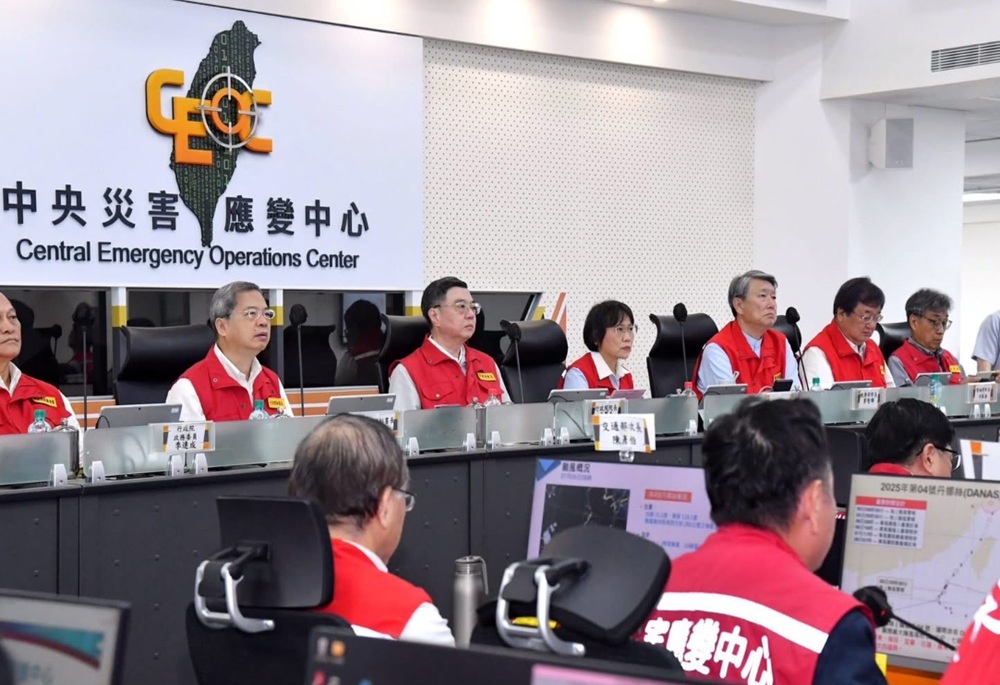 丹娜絲颱風肆虐台南傳2死悲劇 暴風圈預計今午後脫離陸地 242 248250707a02