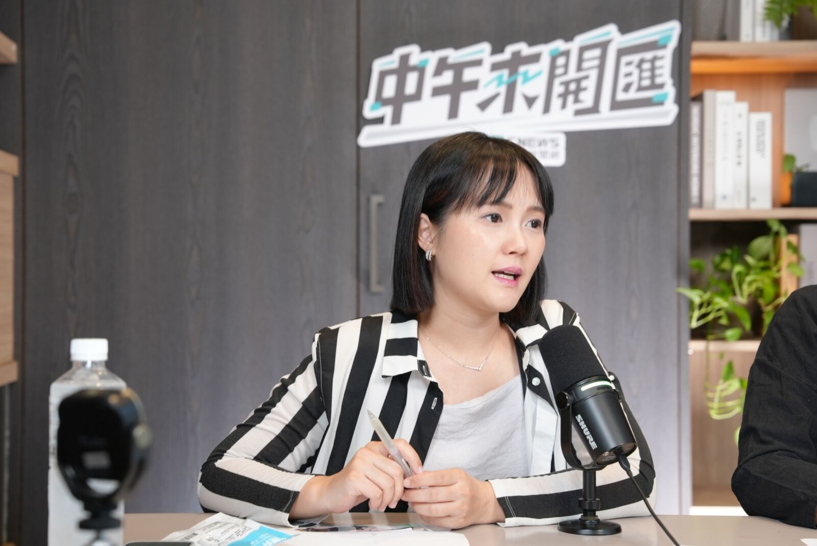 中午來開匯/批「協調會」遭污名化 吳怡萱反諷:照這邏輯全台北市議員都犯罪 246 中午來開匯/批「協調會」遭污名化 吳怡萱反諷:照這邏輯全台北市議員都犯罪 245