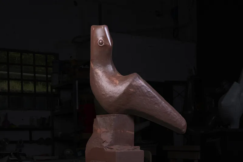 國際雕塑個展《恒續之脈》作品《脫鱗 Scaling》